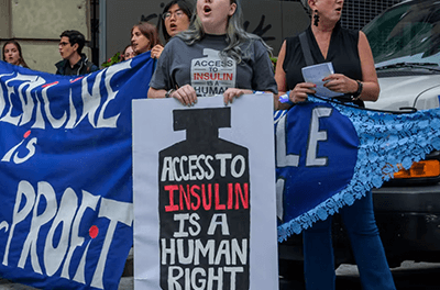 People protesting the price of insulin